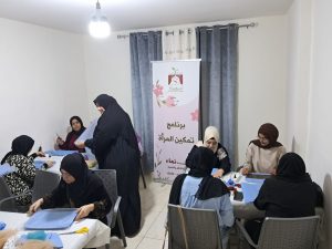 دورة في تزيين أطباق الضيافة في صيدا ضمن برنامج تمكين المرأة