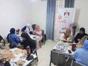 دورة في تزيين أطباق الضيافة في صيدا ضمن برنامج تمكين المرأة