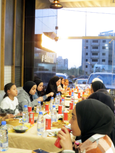 بسمتك بهجة عيدي.. إفطار لأبناء مؤسسة نماء في طرابلس