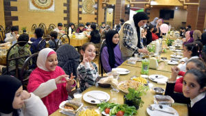 فرحة وأجر: إفطار جماعي لأبناء مؤسسة نماء في مطعم الصديق - طرابلس