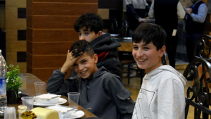 فرحة وأجر: إفطار جماعي لأبناء مؤسسة نماء في مطعم الصديق - طرابلس