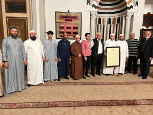 بحضور سماحة مفتي صور وأقضيتها: مجلس ختم وتسليم الإجازة برواية حفص عن عاصم للأخ بشير فادي السقا في صيدا