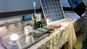 دورة تدريب مهنية في مبادئ وأساسيات الكهرباء نظّمها المنتدى الشبابي في بيروت مع المهندس عمر برجاوي