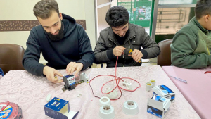 دورة تدريب مهنية في مبادئ وأساسيات الكهرباء نظّمها المنتدى الشبابي في بيروت مع المهندس عمر برجاوي