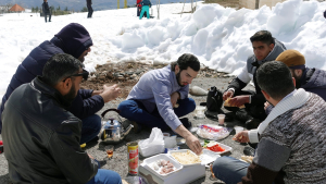 رحلة ثلجية إلى جبال اللقلوق لطلاب عالم الفرقان في طرابلس