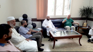لقاء أدبي علمي جمع د. حسّان الطيّان مع عدد من طلاب العلم وأساتذة اللغة العربية ومحبّيها
