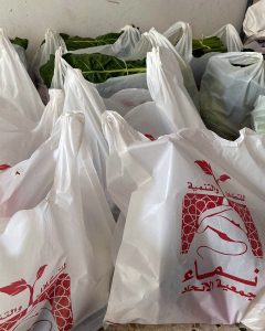 صنائع المعروف.. توزيع وجبات الإفطار الباردة والسحور وحلو العيد على العائلات المستحقة في طرابلس