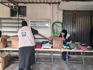 ملاذ 24 - نشاط ترفيهي وتوزيع المواد غذائية والملابس وهدايا الأطفال لدعم الأسر المحتاجة في حبوش - النبطية