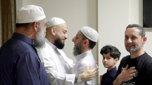 استقبال وفود المهنّئين والمهنّئات بعيد الفطر المبارك