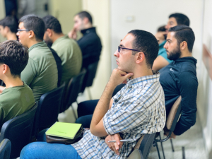 من مقاعد المتفرجين إلى التشكيلة الأساسية.. والتحكم بالـ Dopamine: الملتقى الشبابي الأسبوعي -2 في طرابلس