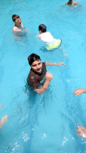 رحلة مائية لطلاب "نادي الفرقان الصيفي" في بيروت إلى مسبح منشآت ذي النورين، داريا - الشوف