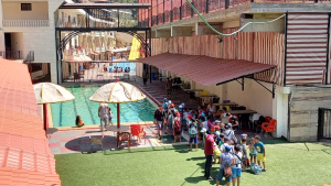 رحلة مائية لطلاب "نادي الفرقان الصيفي" في بيروت إلى مسبح منشآت ذي النورين، داريا - الشوف