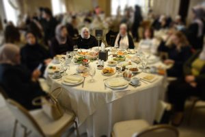 «ترويقة شعبان».. محطة تجمع الأخوات في لقاء إيماني سنوي ببيروت