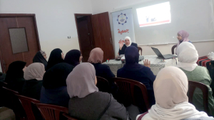 علّمتني محنةُ غزّة الثَّبات.. محاضرة مع د. إيمان عنتر في صيدا