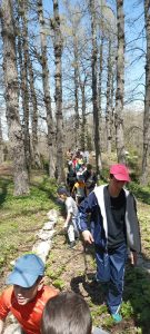 هايكينغ، ألعاب جماعية، أخوّة، وروح تنافسية.. طلاب عالم الفرقان يتألقون في مغامرة غابة العزر