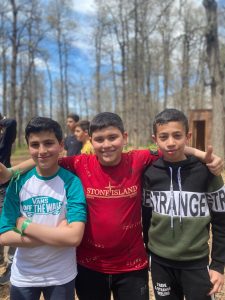 هايكينغ، ألعاب جماعية، أخوّة، وروح تنافسية.. طلاب عالم الفرقان يتألقون في مغامرة غابة العزر