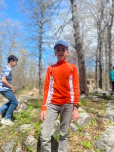 هايكينغ، ألعاب جماعية، أخوّة، وروح تنافسية.. طلاب عالم الفرقان يتألقون في مغامرة غابة العزر