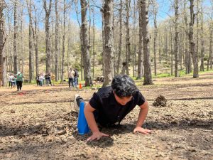 هايكينغ، ألعاب جماعية، أخوّة، وروح تنافسية.. طلاب عالم الفرقان يتألقون في مغامرة غابة العزر
