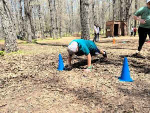 هايكينغ، ألعاب جماعية، أخوّة، وروح تنافسية.. طلاب عالم الفرقان يتألقون في مغامرة غابة العزر