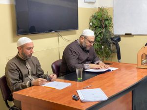 في أجواء إيمانية عطرة.. جمعية الاتحاد الإسلامي تعقد مجلسًا لقراءة كتاب الأربعون في الصالحات والفضائل