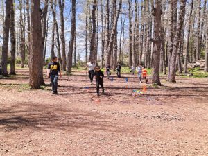 هايكينغ، ألعاب جماعية، أخوّة، وروح تنافسية.. طلاب عالم الفرقان يتألقون في مغامرة غابة العزر