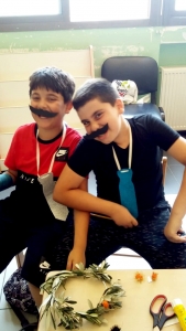 عالمي الصيفي (i guide summer camp) خمس أسابيع من المرح والفائدة بأحدث الأساليب التعليمية التشاركية