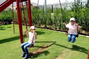 ركوب الخيل، باتشوورك، سباحة، ومهارات مختلفة في الأسبوع الثالث من دورة عالمي الصيفي في طرابلس