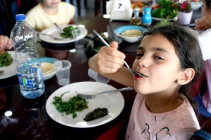 ركوب الخيل، باتشوورك، سباحة، ومهارات مختلفة في الأسبوع الثالث من دورة عالمي الصيفي في طرابلس