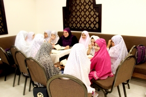 ركوب الخيل، باتشوورك، سباحة، ومهارات مختلفة في الأسبوع الثالث من دورة عالمي الصيفي في طرابلس