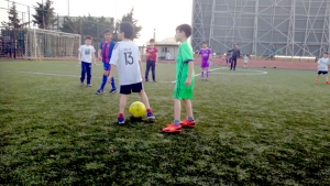 التقوى أقوى.. كرة قدم وإفطار لطلاب عالم الفرقان أسبوعياً في بيروت