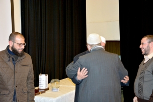 بالقرآن نرقى.. دار القرآن الكريم تكرّم أصغر حافظ فيها وثلة من المجازات وتقدّم رحلات عمرة للمتميزين