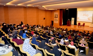 بالقرآن نرقى.. دار القرآن الكريم تكرّم أصغر حافظ فيها وثلة من المجازات وتقدّم رحلات عمرة للمتميزين