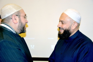 بالقرآن نرقى.. دار القرآن الكريم تكرّم أصغر حافظ فيها وثلة من المجازات وتقدّم رحلات عمرة للمتميزين