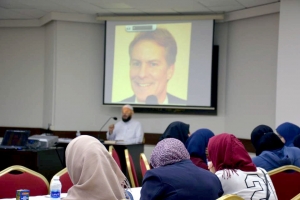 بوصلة الحياة.. لقاء للشابات في بيروت مع الشيخ حسن قاطرجي