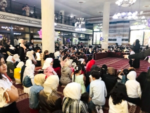 تكريم 5 حافظات و300 مشارك في الدورات الصيفية في مسجد خير النساء الهاشمي