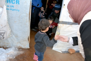 تبرعاتكم أدفأتهم.. 79.000$ حصيلة تقديمات (اجعل شتاءهم دفئاً وسلاماً)، وما زالت الحملة مستمرّة | مؤسسة نماء