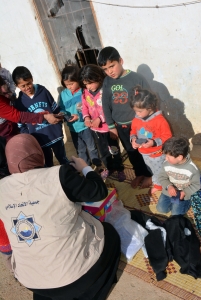 تبرعاتكم أدفأتهم.. 79.000$ حصيلة تقديمات (اجعل شتاءهم دفئاً وسلاماً)، وما زالت الحملة مستمرّة | مؤسسة نماء