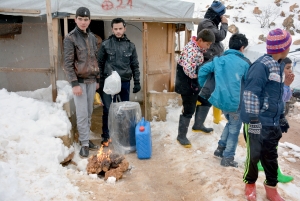 تبرعاتكم أدفأتهم.. 79.000$ حصيلة تقديمات (اجعل شتاءهم دفئاً وسلاماً)، وما زالت الحملة مستمرّة | مؤسسة نماء