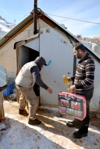 تبرعاتكم أدفأتهم.. 79.000$ حصيلة تقديمات (اجعل شتاءهم دفئاً وسلاماً)، وما زالت الحملة مستمرّة | مؤسسة نماء