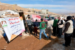 تبرعاتكم أدفأتهم.. 79.000$ حصيلة تقديمات (اجعل شتاءهم دفئاً وسلاماً)، وما زالت الحملة مستمرّة | مؤسسة نماء