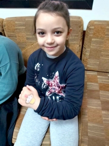 عالم الفرقان في بيروت يفتتح دورة "ديننا حياة" بنشاط تفاعلي للفتيات