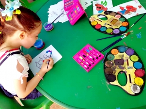 فرحة عيد.. رحلة لطلاب وطالبات نادي الفرقان الصيفي في بيروت إلى مدينة الملاهي