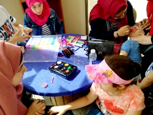 فرحة عيد.. رحلة لطلاب وطالبات نادي الفرقان الصيفي في بيروت إلى مدينة الملاهي