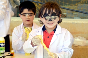 فرحة عيد بجوّ جديد (2).. مهرجان العيد للشابات والفتيات في عرمون