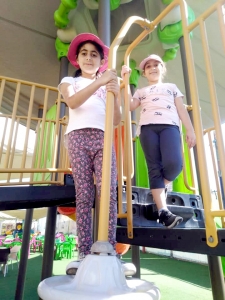 "فتيات الفرقان" تختتم دورتها الصيفية في بيروت: حفل تكريمي ورحلة ختامية