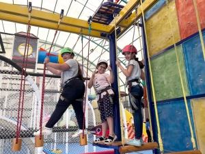 "فتيات الفرقان" تختتم دورتها الصيفية في بيروت: حفل تكريمي ورحلة ختامية