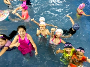 آداب الضيافة والاتيكيت.. الأسبوع الرابع من دورة فتيات الفرقان في بيروت