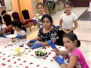 آداب الضيافة والاتيكيت.. الأسبوع الرابع من دورة فتيات الفرقان في بيروت