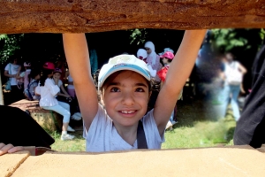 ركوب خيل ورحلة بحرية.. النشاط الثاني لدورة فتيات الفرقان في طرابلس