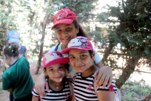 ركوب خيل ورحلة بحرية.. النشاط الثاني لدورة فتيات الفرقان في طرابلس